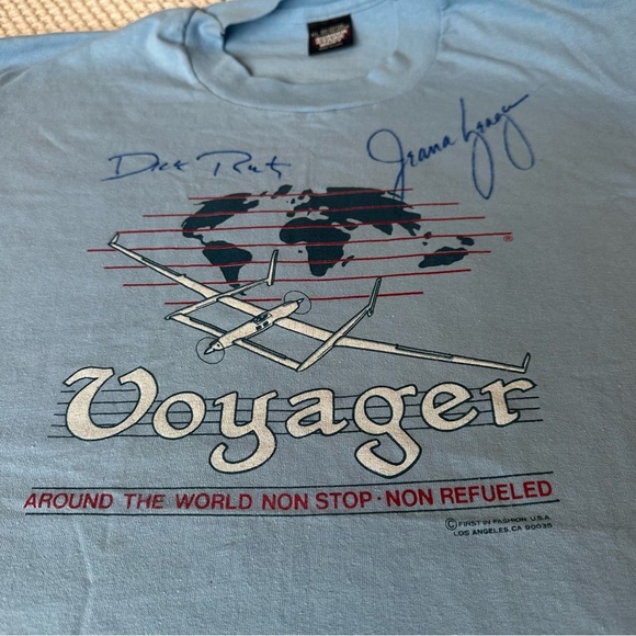 VINTAGE 80s Voyager Flight Around the World T Shirt One Tank Gas SIGNED Sz XL - Picture 4 of 7